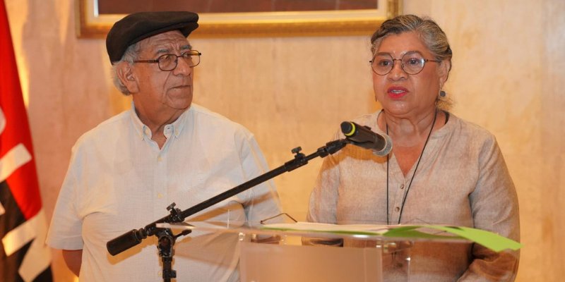 Maestros del Centro Cultural y Politécnico José Coronel Urtecho reciben reconocimiento por su trayectoria artística