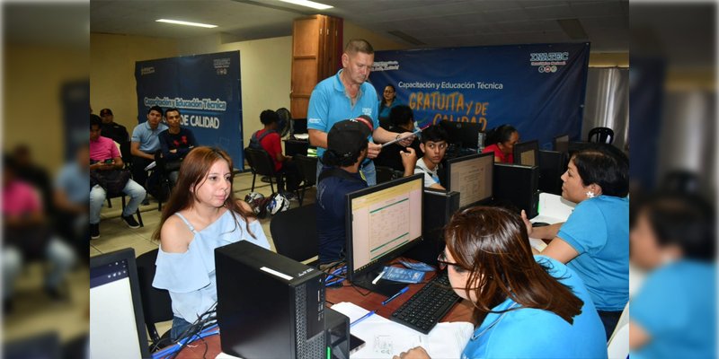 Decidite por un futuro de Oportunidades:  Inician matrículas para carreras técnicas 2025