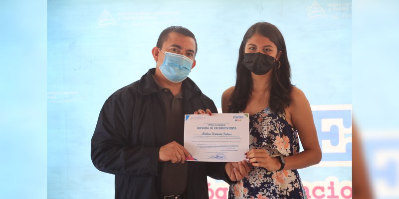 Exitosa culminación de Curso de Artes Plásticas por estudiantes técnicos