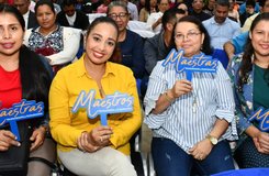 Sistema Educativo Nacional Celebra y Reconoce a Maestros y Maestras de Nicaragua