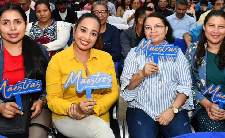 Nicaragua celebra 18 años de avance educativo reconociendo la labor revolucionaria de maestros y maestras