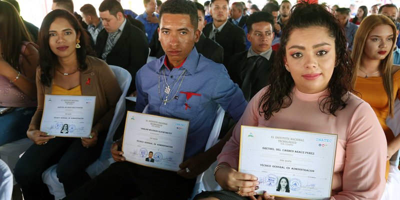 Tecnológico Cmdte. Francisco Rivera Quintero, “El Zorro” de Estelí Celebra Promoción XXXII