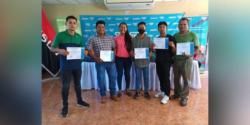 ¡Restitución de Derechos! 140 protagonistas de cursos reciben certificados en Nandaime