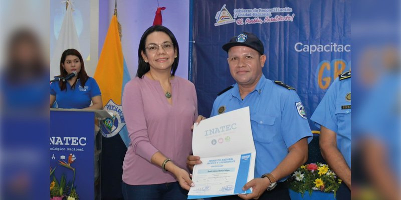 Primera Promoción del Programa de Formación Técnica Angelita Morales celebra su éxito