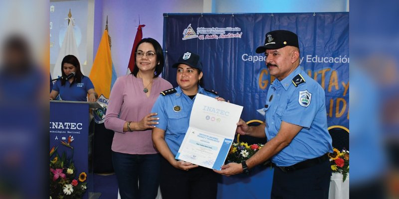 Primera Promoción del Programa de Formación Técnica Angelita Morales celebra su éxito