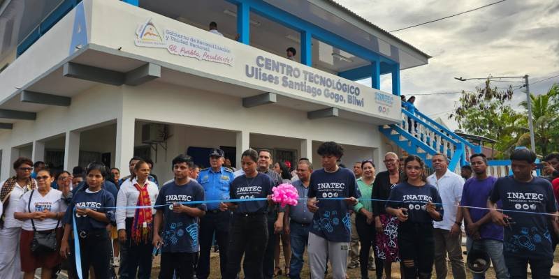 Inauguran Centro Tecnológico Ulises Santiago Gogo en Bilwi