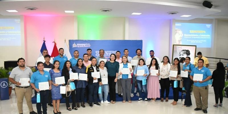 Forjadores del Futuro: Acto Nacional de Reconocimiento a Docentes de Educación Técnica