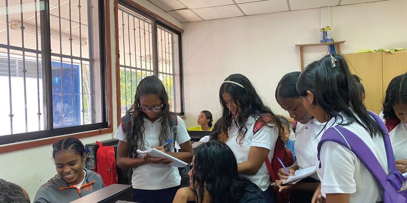 Jóvenes del caribe conocen equipamiento del Centro Tecnológico Héroes y Mártires de Puerto Cabezas