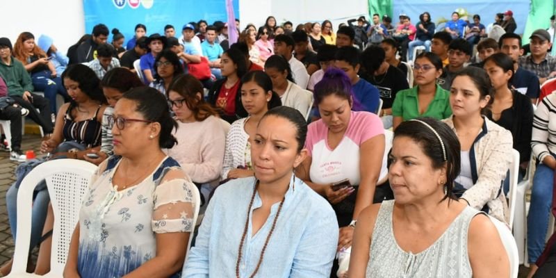 ¡Ambientes renovados! Inauguran mejoras en el internado del Centro Tecnológico Manuel Landez Rojas