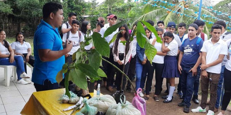 Centro Tecnológico de San Carlos visita Centros de Secundaria