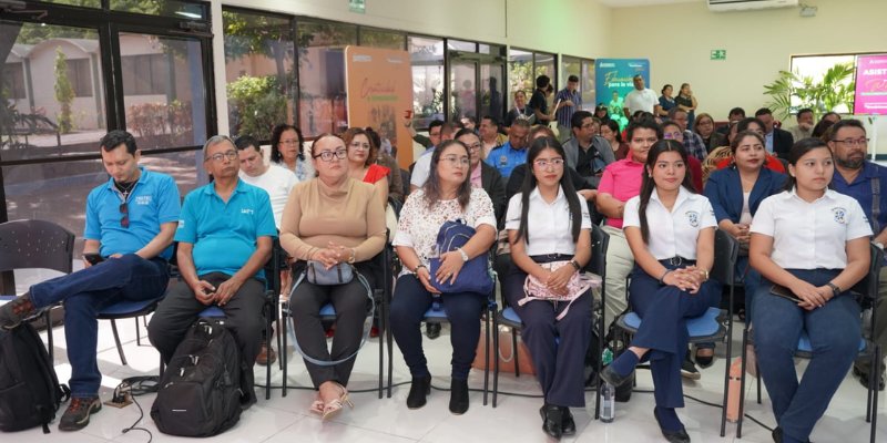 Sistema Educativo Nacional fortalece la  investigación con Encuentro de la RIENIC