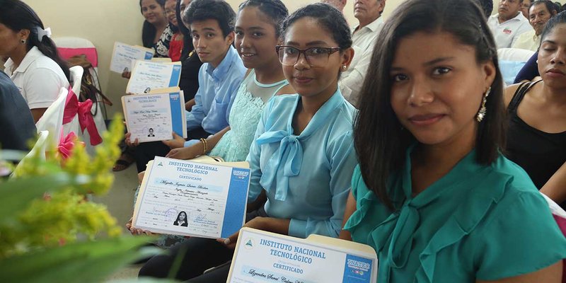 TECNacional - Protagonistas de educación y capacitación técnica celebran la alegría de vivir en paz