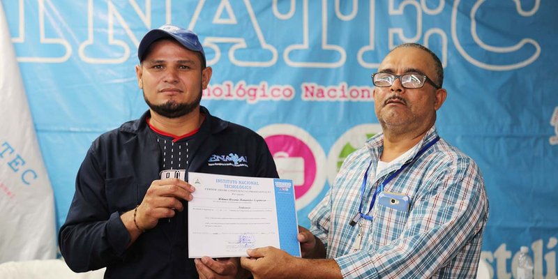 Fontaneros de Estelí celebran su Certificación Laboral