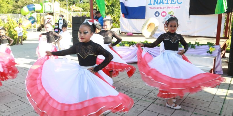 En Ticuantepe, conmemoran el aniversario natal del Gran Poeta Rubén Darío