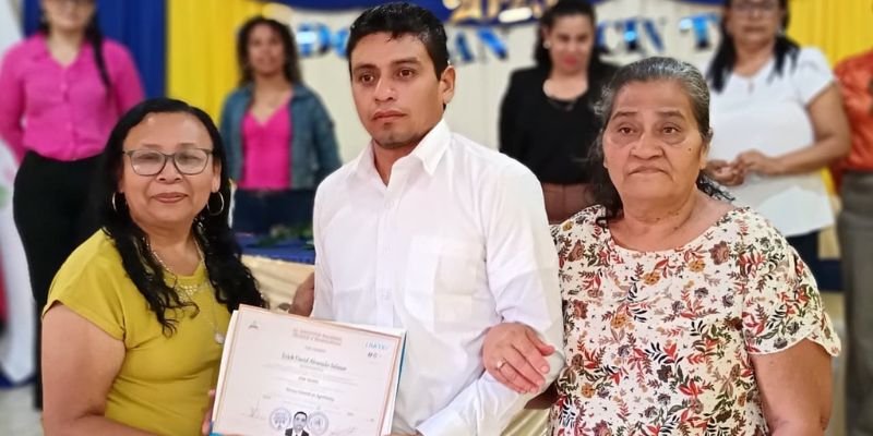 Graduación de Técnicos Agropecuarios en Palacagüina: 30 nuevos profesionales fortalecen el desarrollo rural en Madriz