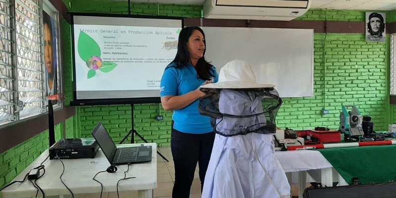 Productores del departamento de Matagalpa conocen oferta educativa del Centro Tecnológico Santiago Baldovino