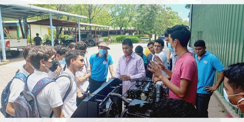 Feria Agrotecnológica por Estudiantes Técnicos de San Isidro