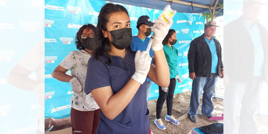 Comunidad rural de Nandaime recibe asistencia técnica por estudiantes de Veterinaria y Agropecuaria