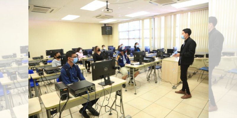 Inauguran Centro para certificación Internacional del Idioma Inglés