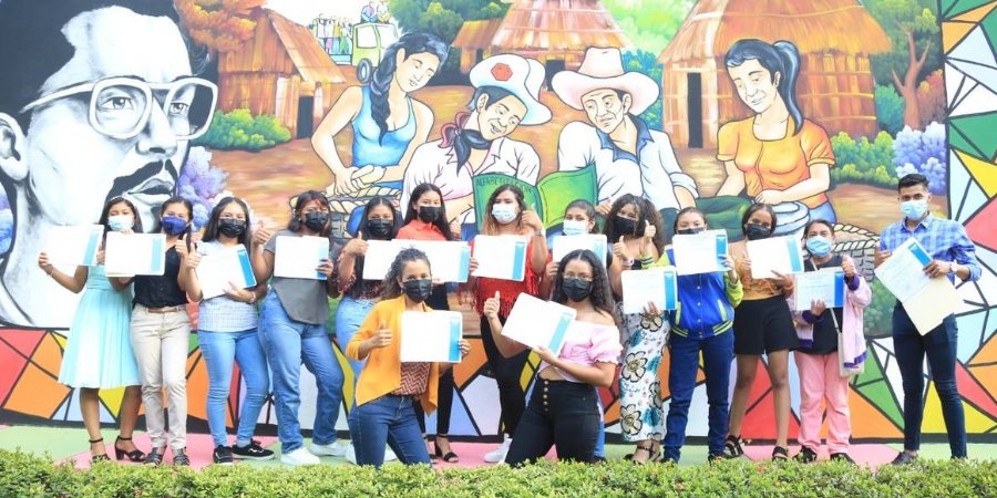 Masaya celebra la graduación de 120 Técnicos Profesionales