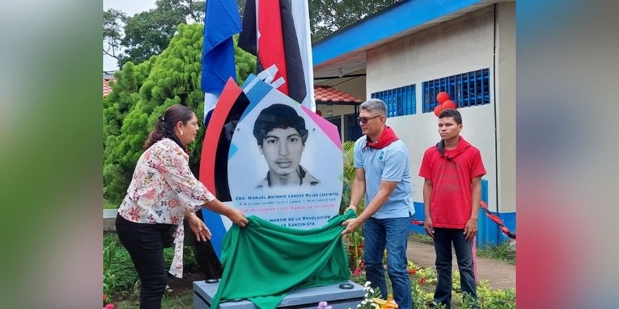 Develan Monumento al Héroe y Mártir Manuel Lández Rojas en El Centro Técnico de Ticuantepe