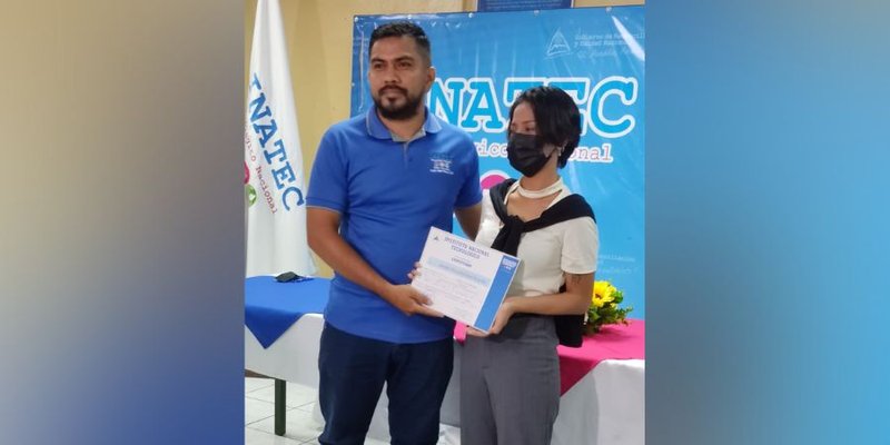 Finalizan con éxito cursos libres de inglés en Managua
