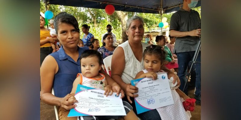 Comunidad San Diego en Carazo Celebran entrega de Certificados de Técnicos de Campo