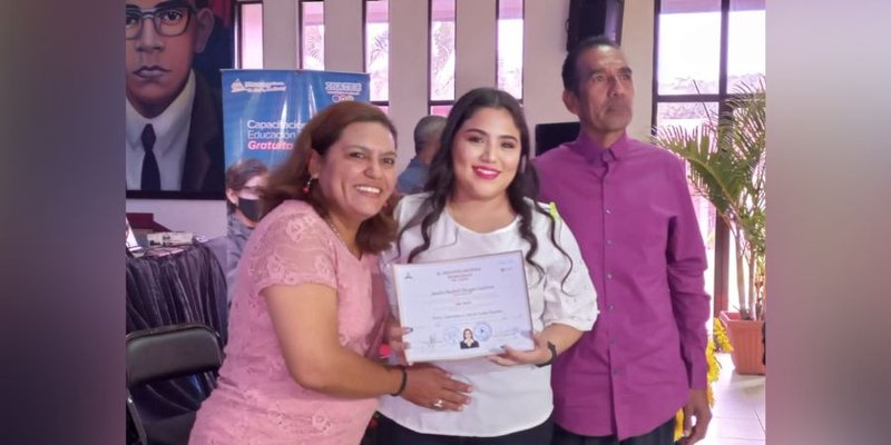 44 Nuevos Técnicos Profesionales se gradúan en Estelí