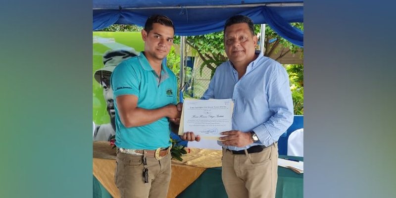 Esfuerzo y dedicación, son reconocidos por Centro Tecnológico Germán Pomares de Juigalpa