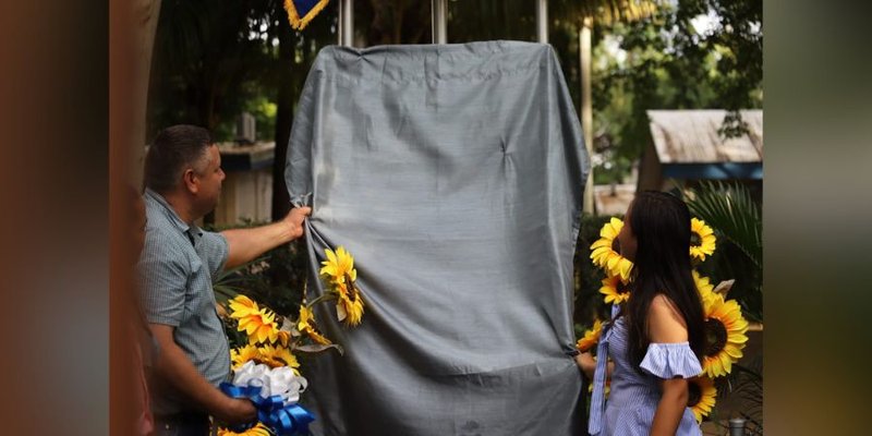 Tecnológico de El Sauce Devela Monumento en Homenaje a la Chinita Arlen Siu