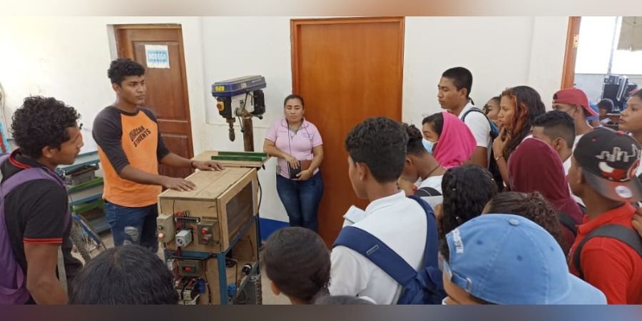 Estudiantes de Secundaria conocen instalaciones del Centro Tecnológico de Puerto Cabezas