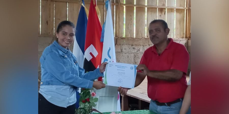 Protagonistas de Comunidad Providencia en Caribe Sur finalizan curso en Inseminación