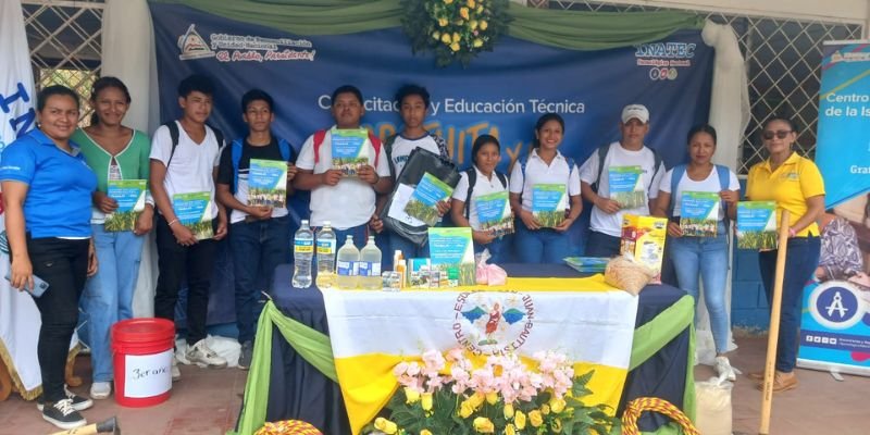 Jóvenes de la Isla de Ometepe se preparan para un mejor futuro con el Programa Vocación Productiva