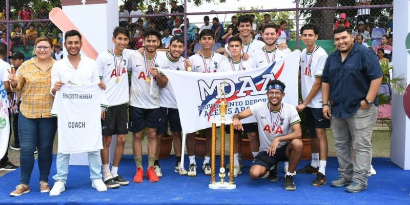 Primer lugar, Voleibol Masculino