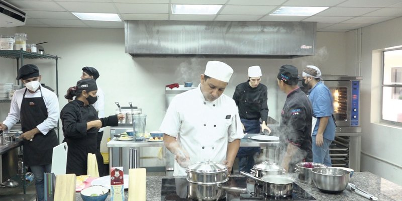 Protagonistas del Curso Cocina Creativa presentan Técnica Culinarias Ingeniosas