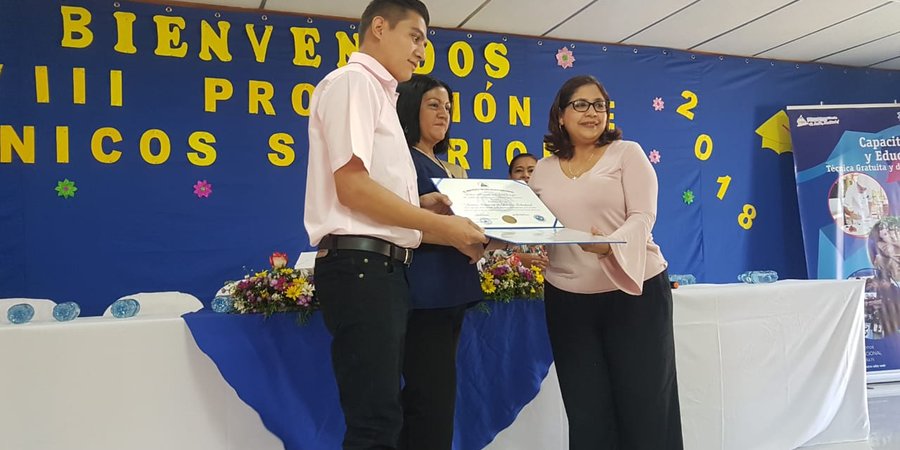 INTECNA celebra su promoción XVII de Técnicos Superiores