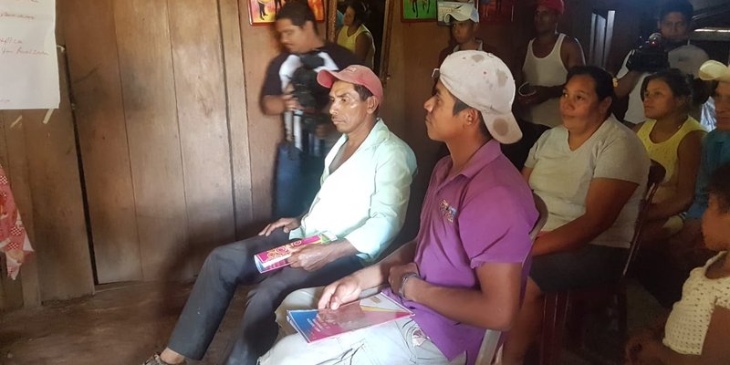 Pobladores fortalecen sus conocimientos  en el rubro aves y cerdos