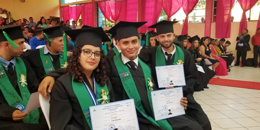 Matagalpinos celebran la promoción de nuevos profesionales técnicos