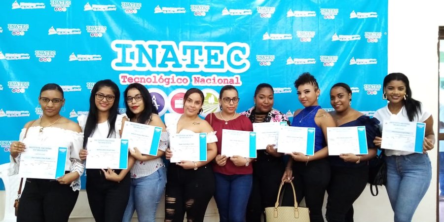 Protagonistas De Bluefields Reciben sus Certificados en Diversos Cursos Técnicos