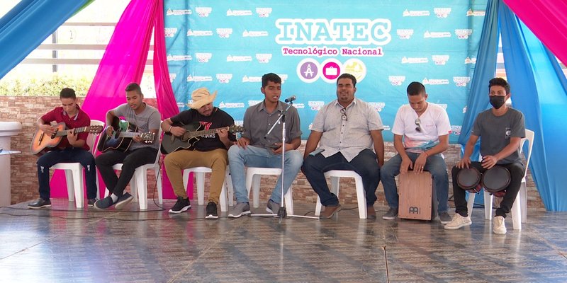 Estudiantes de carreras técnicas de hotelería realizan Mega Feria Gastronómica en San Juan del Sur