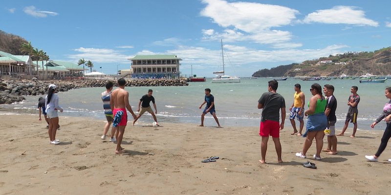 Estudiantes de carreras técnicas de hotelería realizan Mega Feria Gastronómica en San Juan del Sur