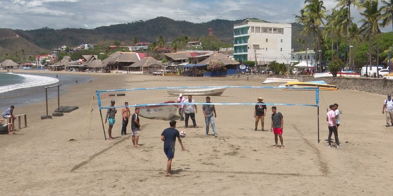 Estudiantes de carreras técnicas de hotelería realizan Mega Feria Gastronómica en San Juan del Sur