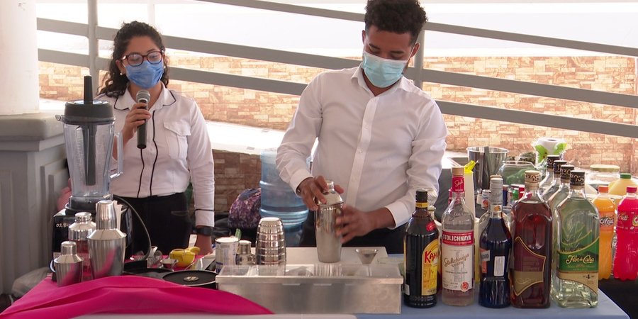 Estudiantes de carreras técnicas de hotelería realizan Mega Feria Gastronómica en San Juan del Sur