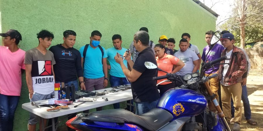 Habitantes de la Comunidad Las Canoas inician curso libre de campo