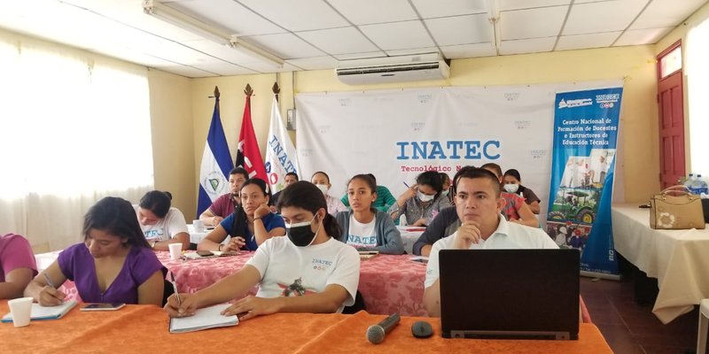 Expertos en Agroindustria de los Alimentos de México Capacitan a Docentes del INATEC