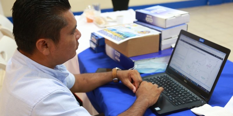 Desarrollan capacitación sobre cableado estructural con certificación internacional