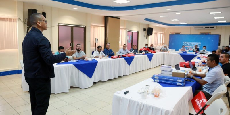 Desarrollan capacitación sobre cableado estructural con certificación internacional