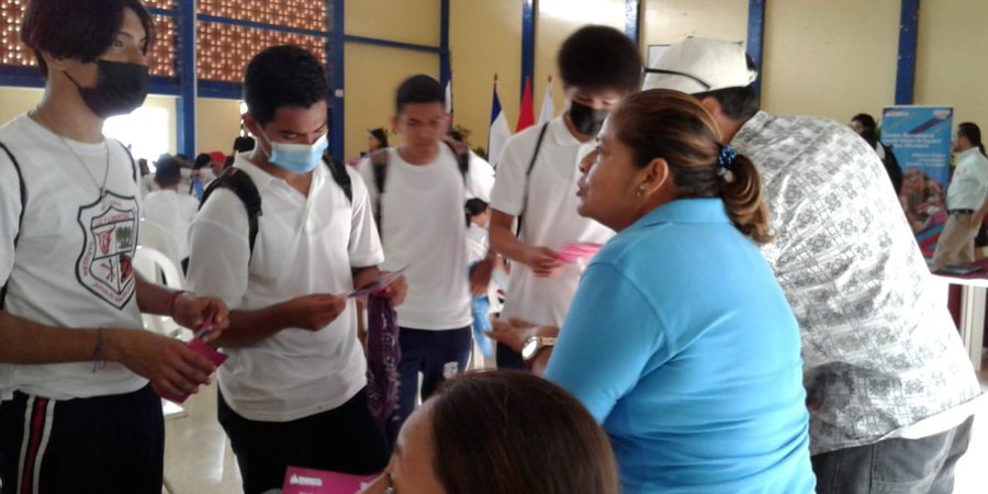 Estudiantes Técnicos visitan el Instituto Josefa Todelo       Con el Recorrido “Estudiá una Carrera Técnica”