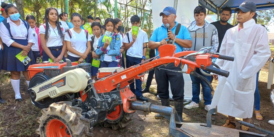 Centro Tecnológico de Jalapa da a conocer su oferta 2023 a estudiantes de secundaria
