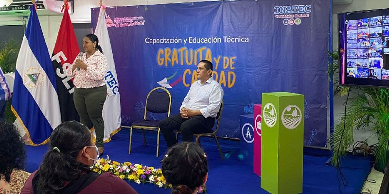 Docentes Técnicos participan de la Claúsura del II Encuentro Nacional de Actualización